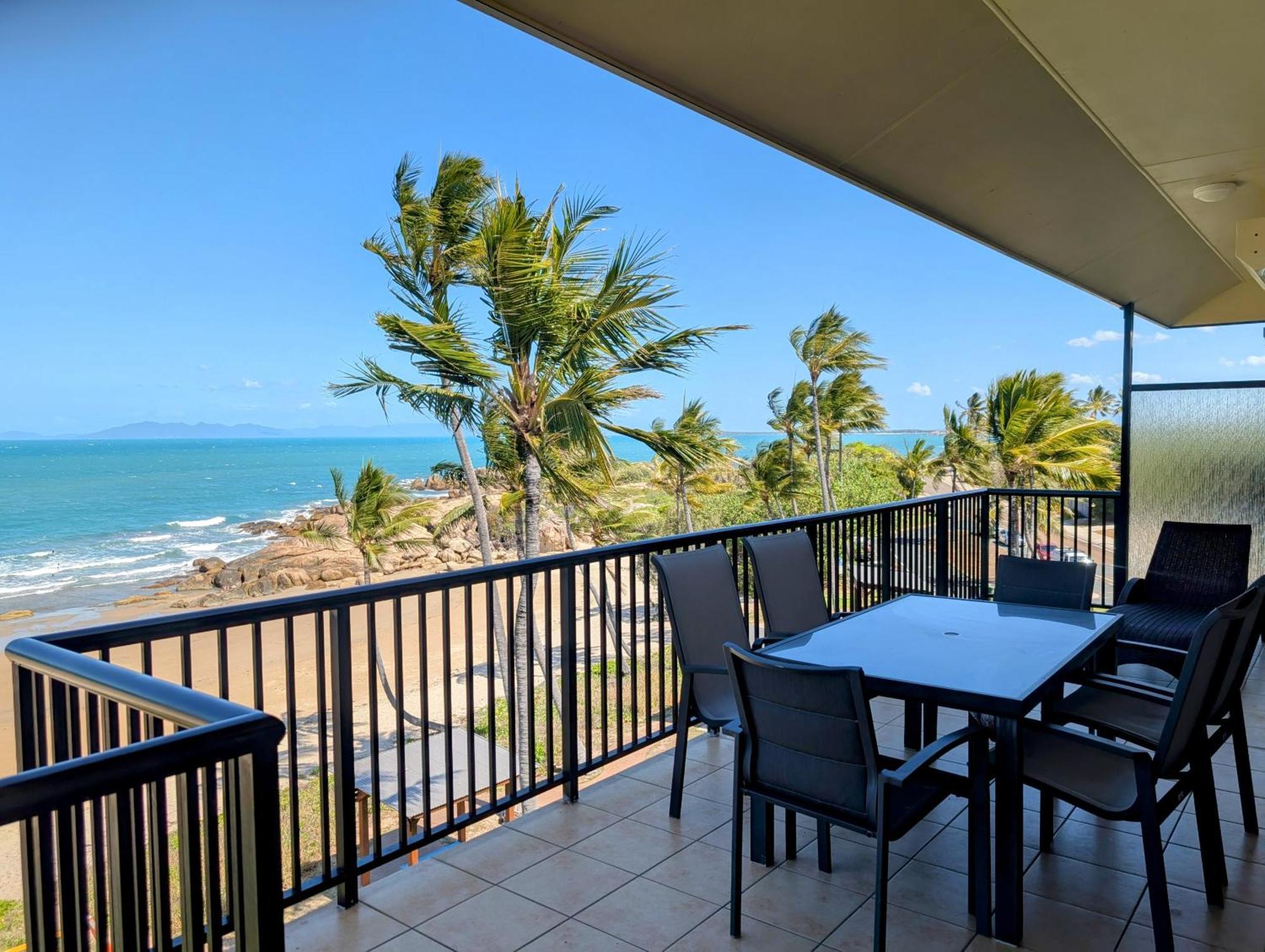Rose Bay Resort Bowen Esterno foto