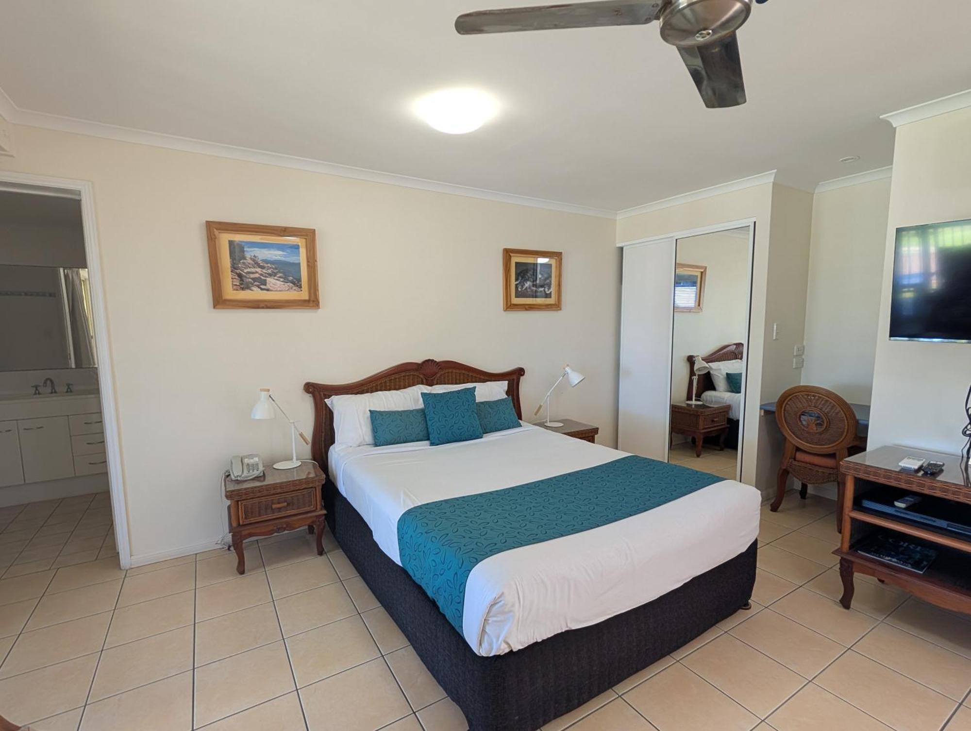 Rose Bay Resort Bowen Esterno foto