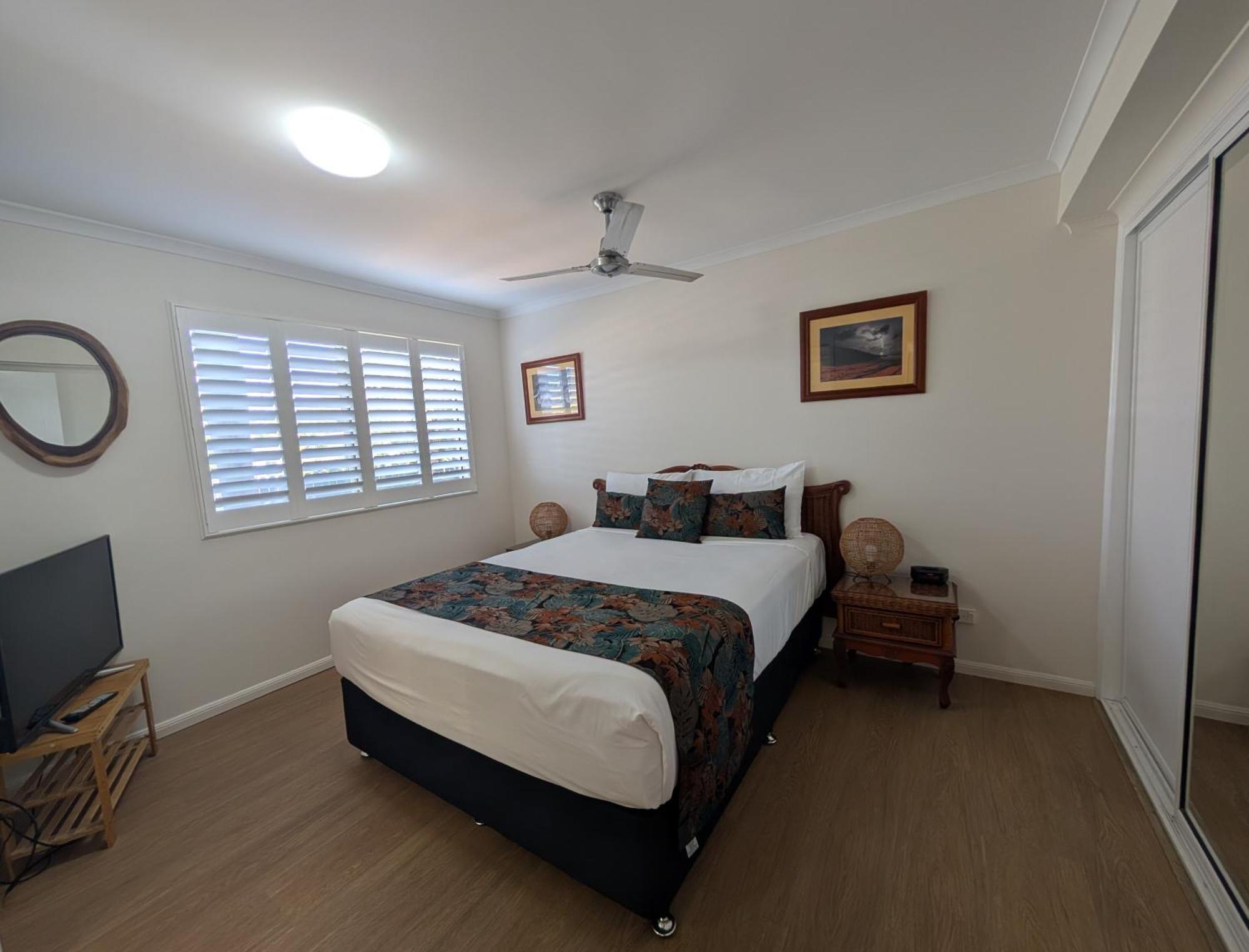 Rose Bay Resort Bowen Esterno foto