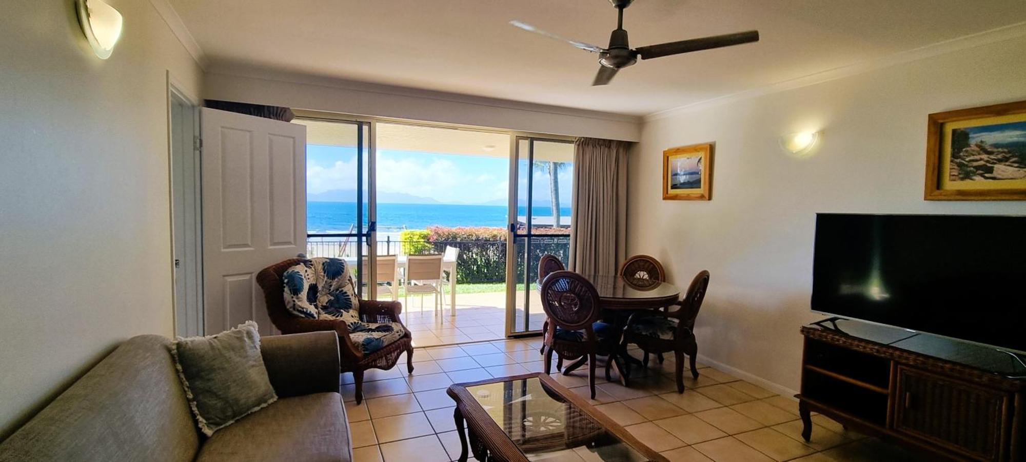 Rose Bay Resort Bowen Esterno foto
