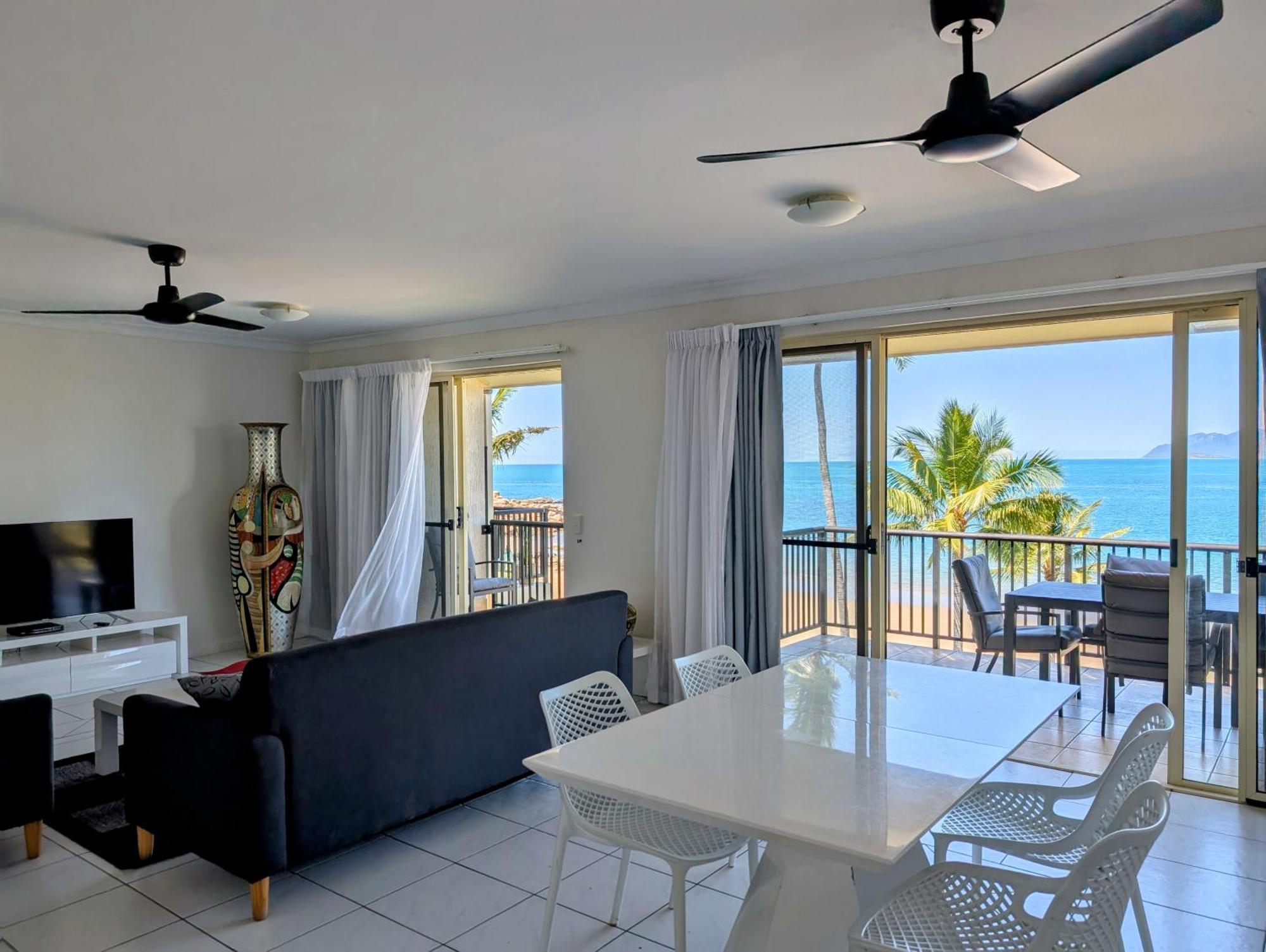Rose Bay Resort Bowen Esterno foto