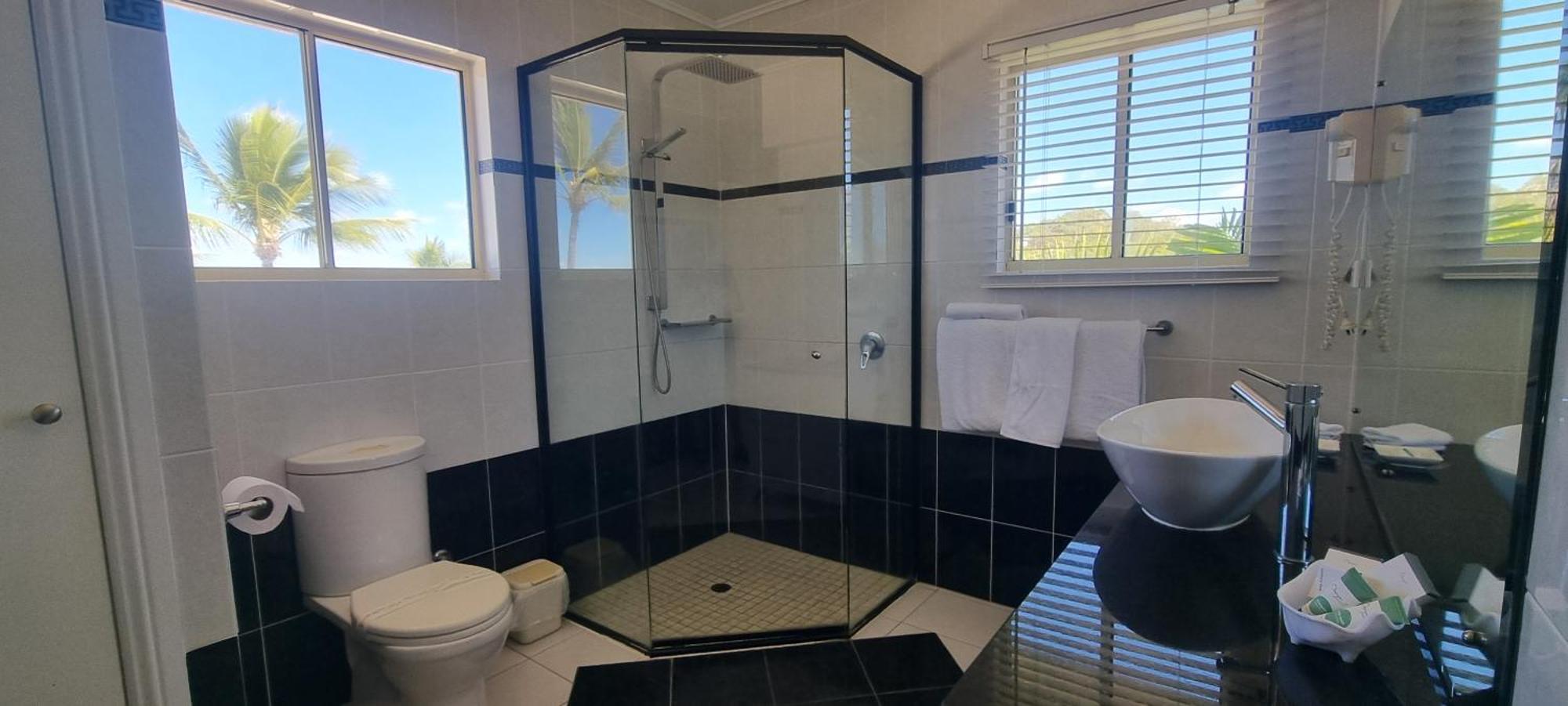 Rose Bay Resort Bowen Esterno foto