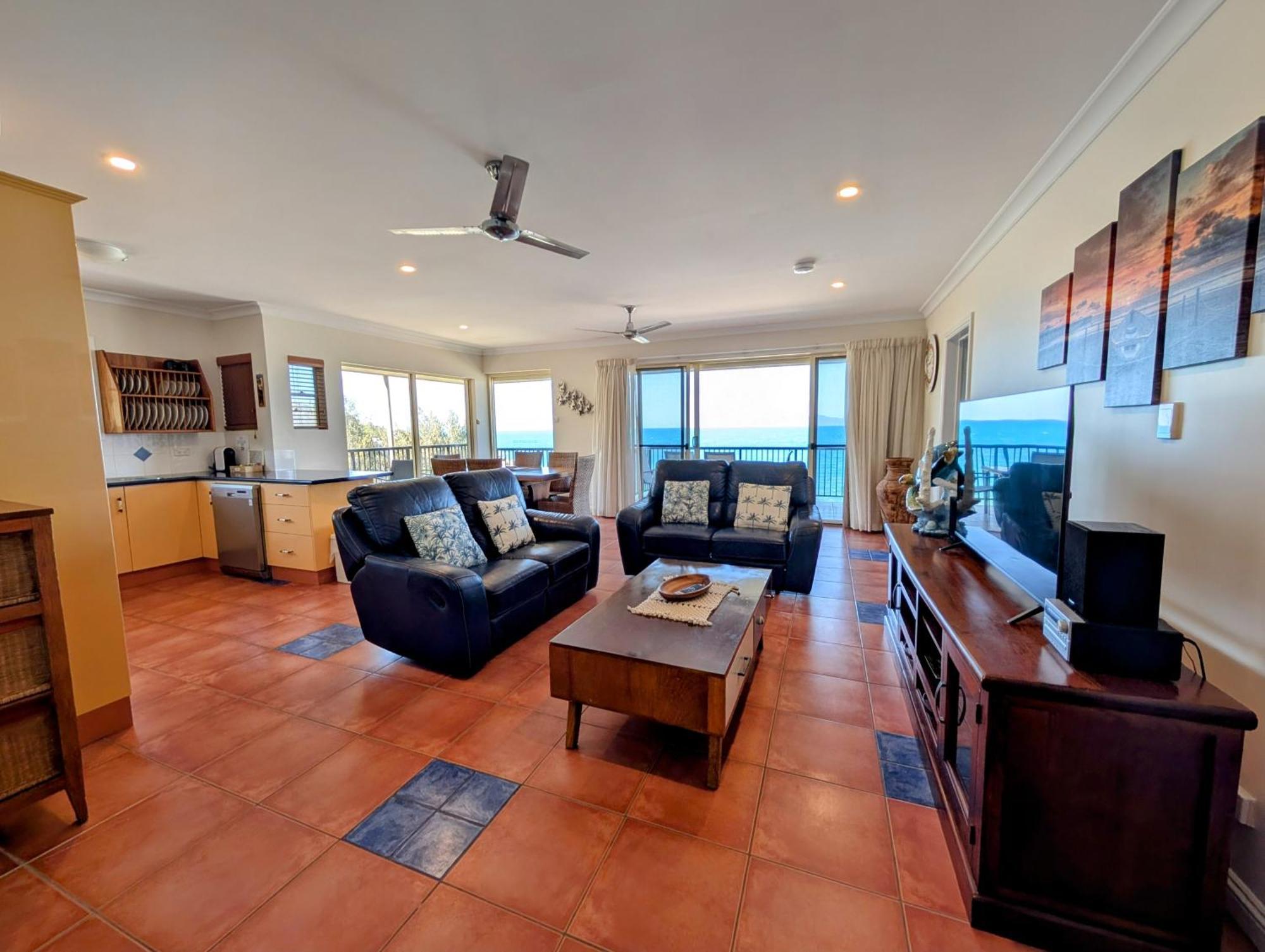 Rose Bay Resort Bowen Esterno foto