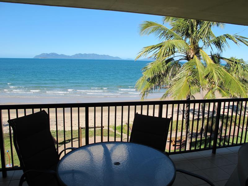 Rose Bay Resort Bowen Esterno foto