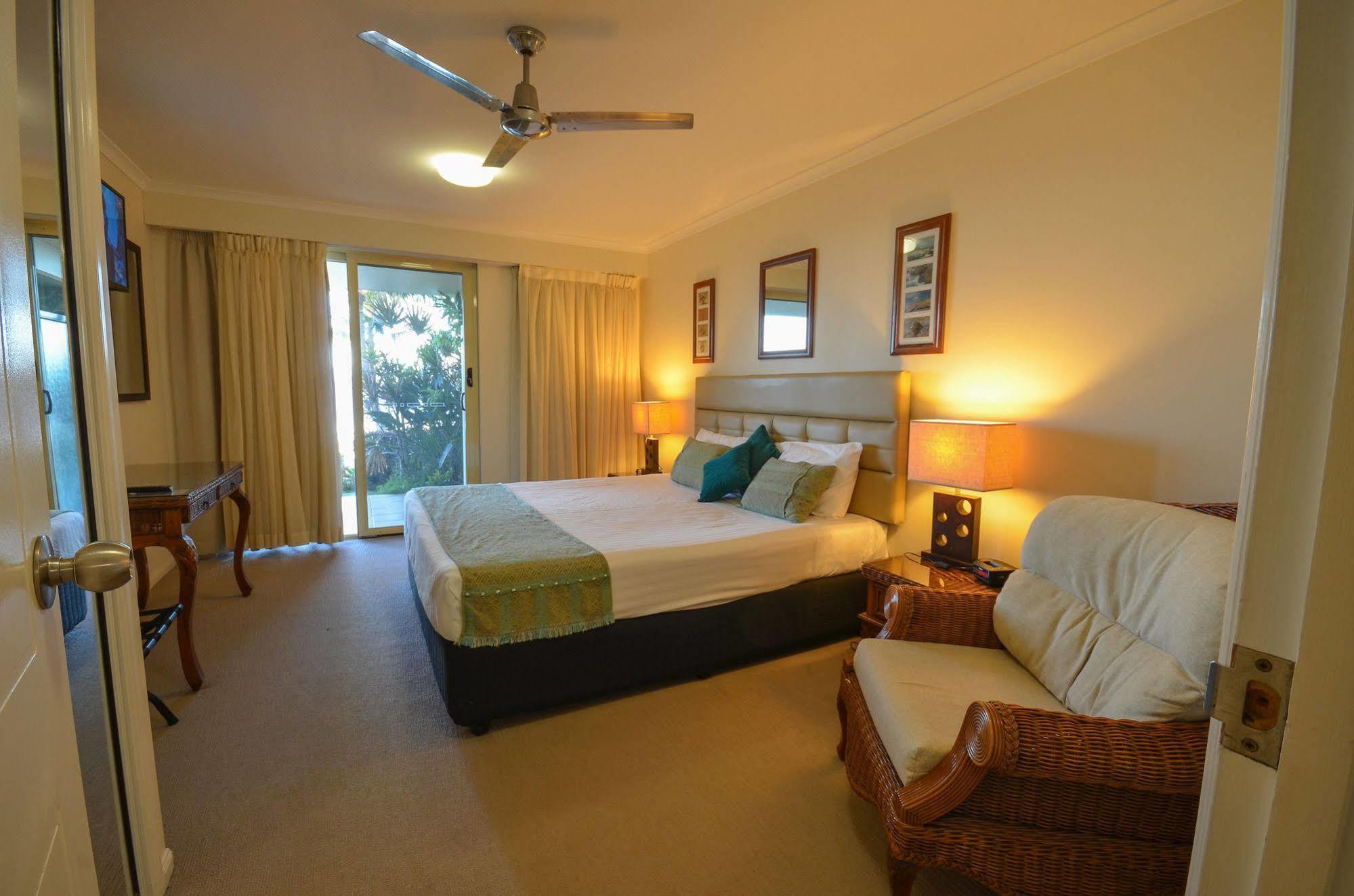 Rose Bay Resort Bowen Esterno foto